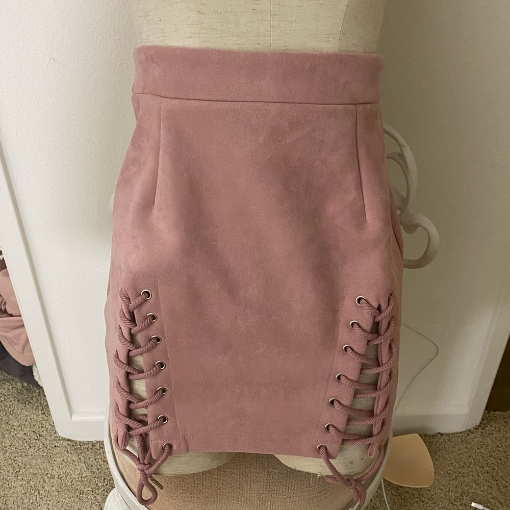 Pink skirt💕